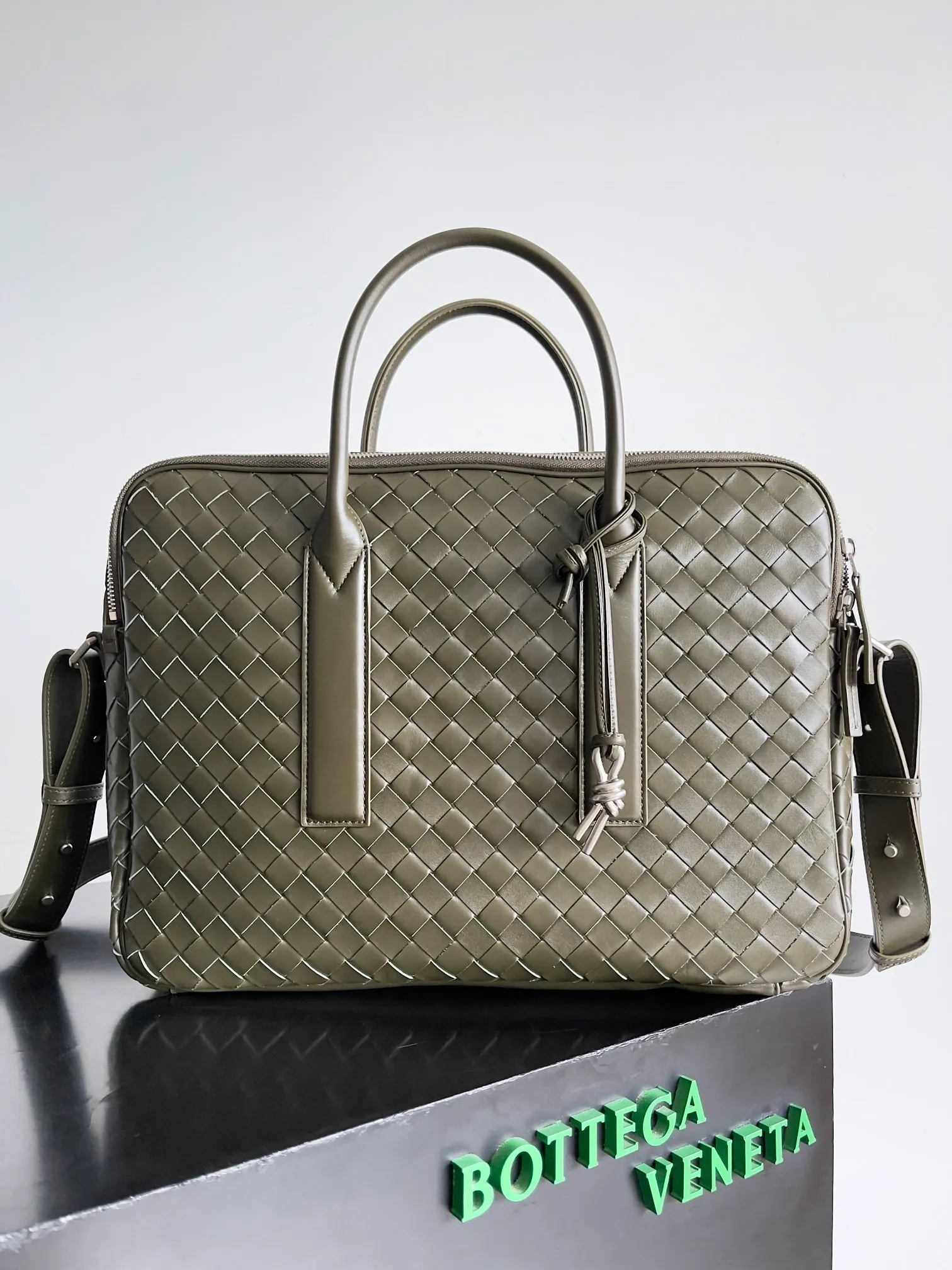All categories 💚 Top version men’s bags 💚 BV 2026 official website new BV briefcase